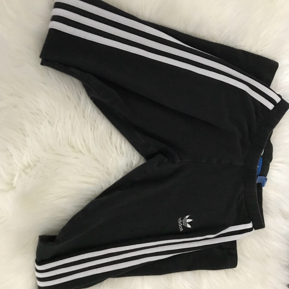 PacSun Original Adidas Leggings